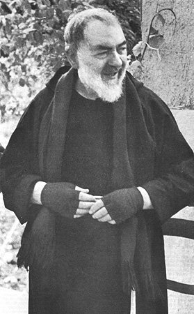 padrepio.jpg (34020 byte)