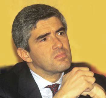 casini01.jpg (14597 byte)